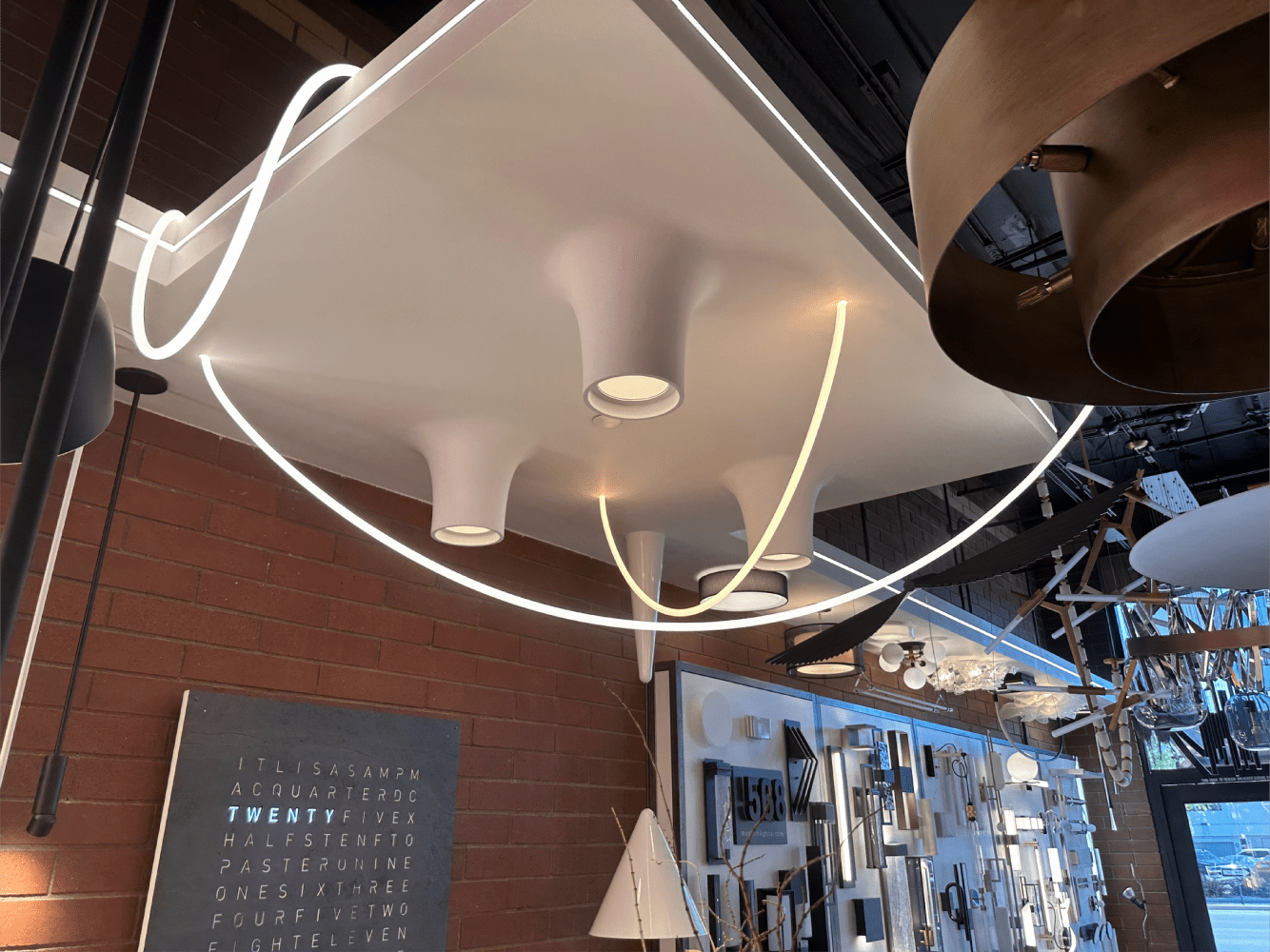 DIODE-DI-24V-360-LIN-27-016DiodeLED DI - 24V - 360 - LIN LINAIRE® Flex Tube 360 3.7W/FT 24V Wet Location Bendable Tape Light 27 - 40K