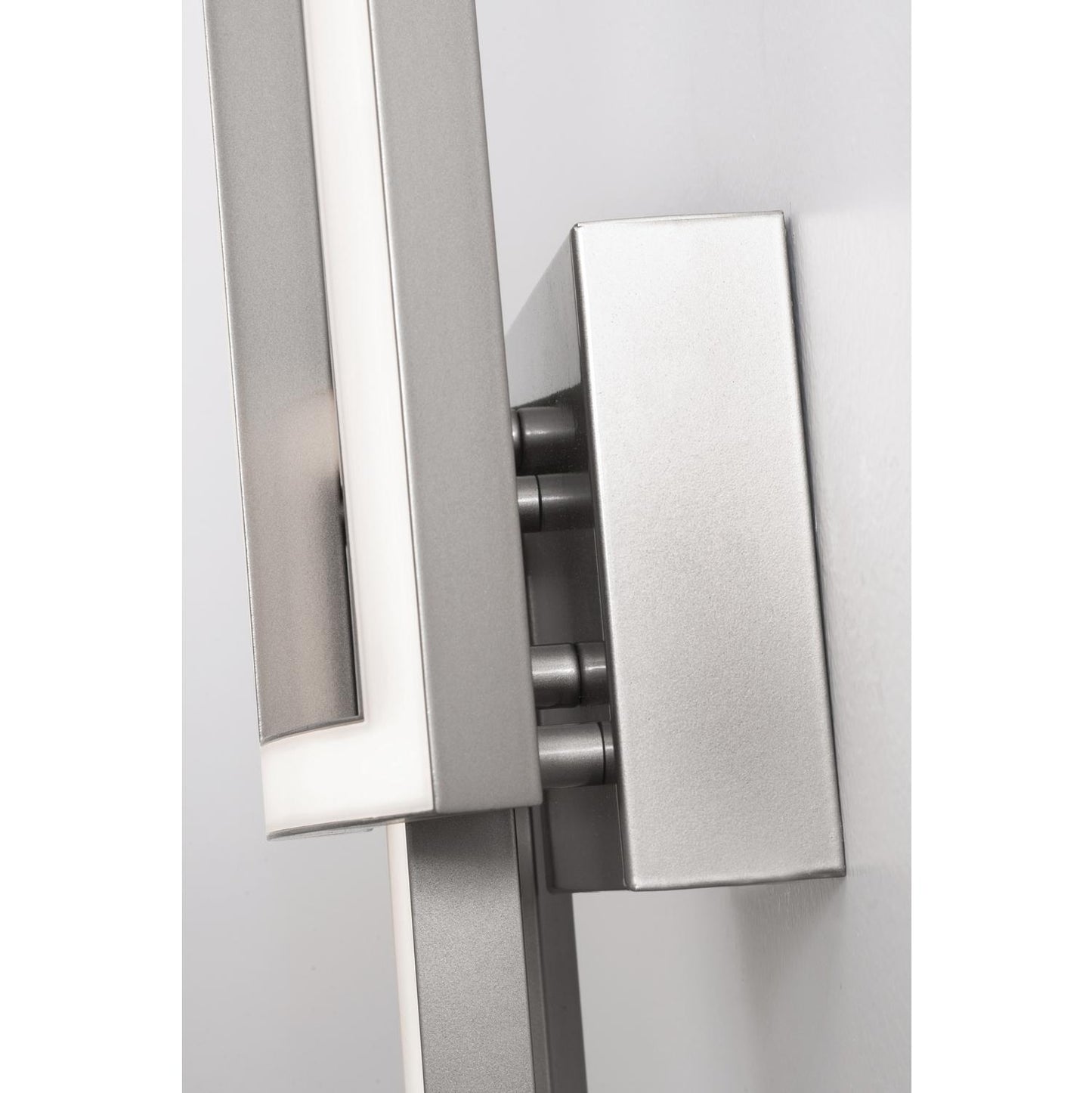 AFX-SIAS0717LAJUDBKAFX Sia 17" 25W LED Wall Vanity Selectable CCT