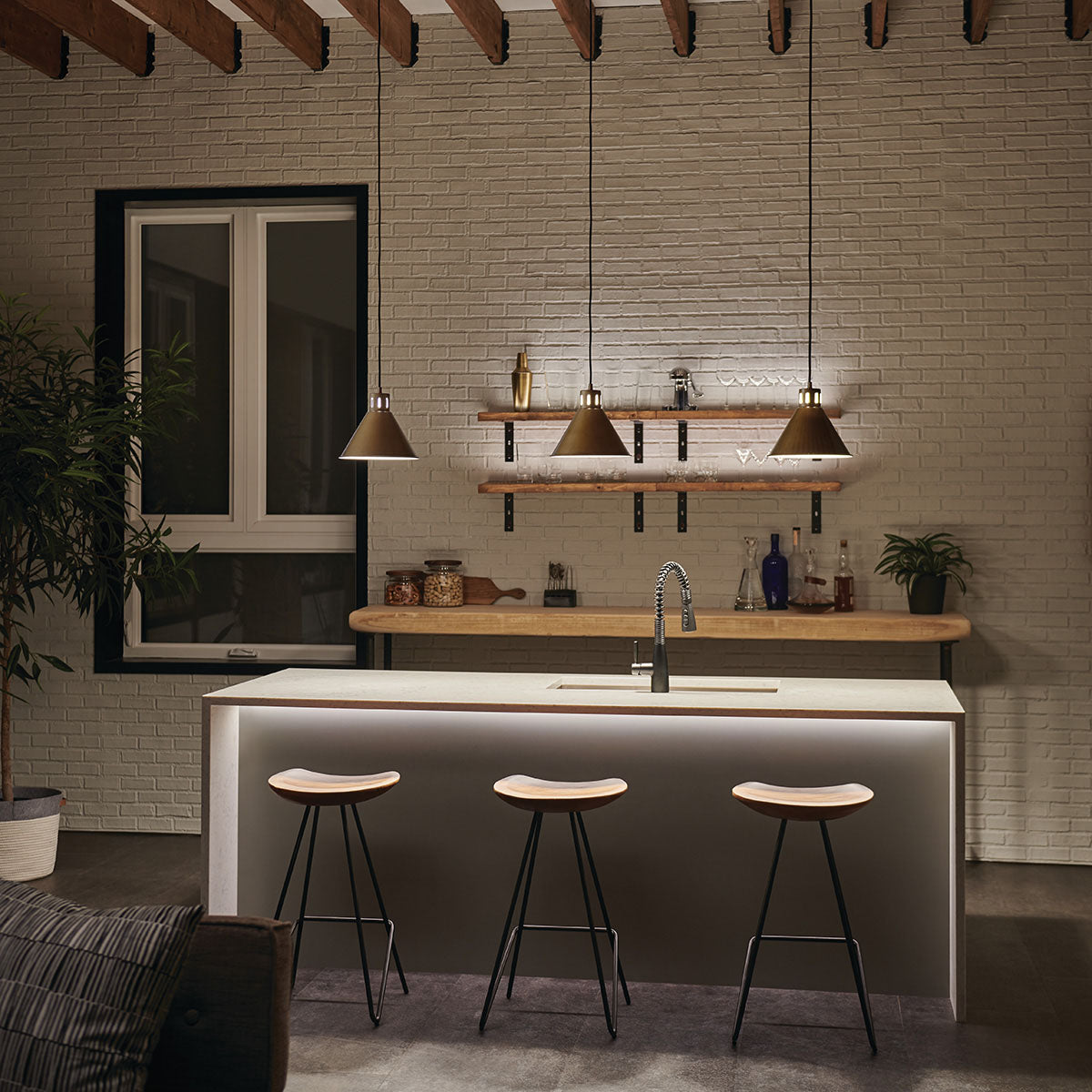 Bar with Zailey 52176NBR and 6T110S27WH