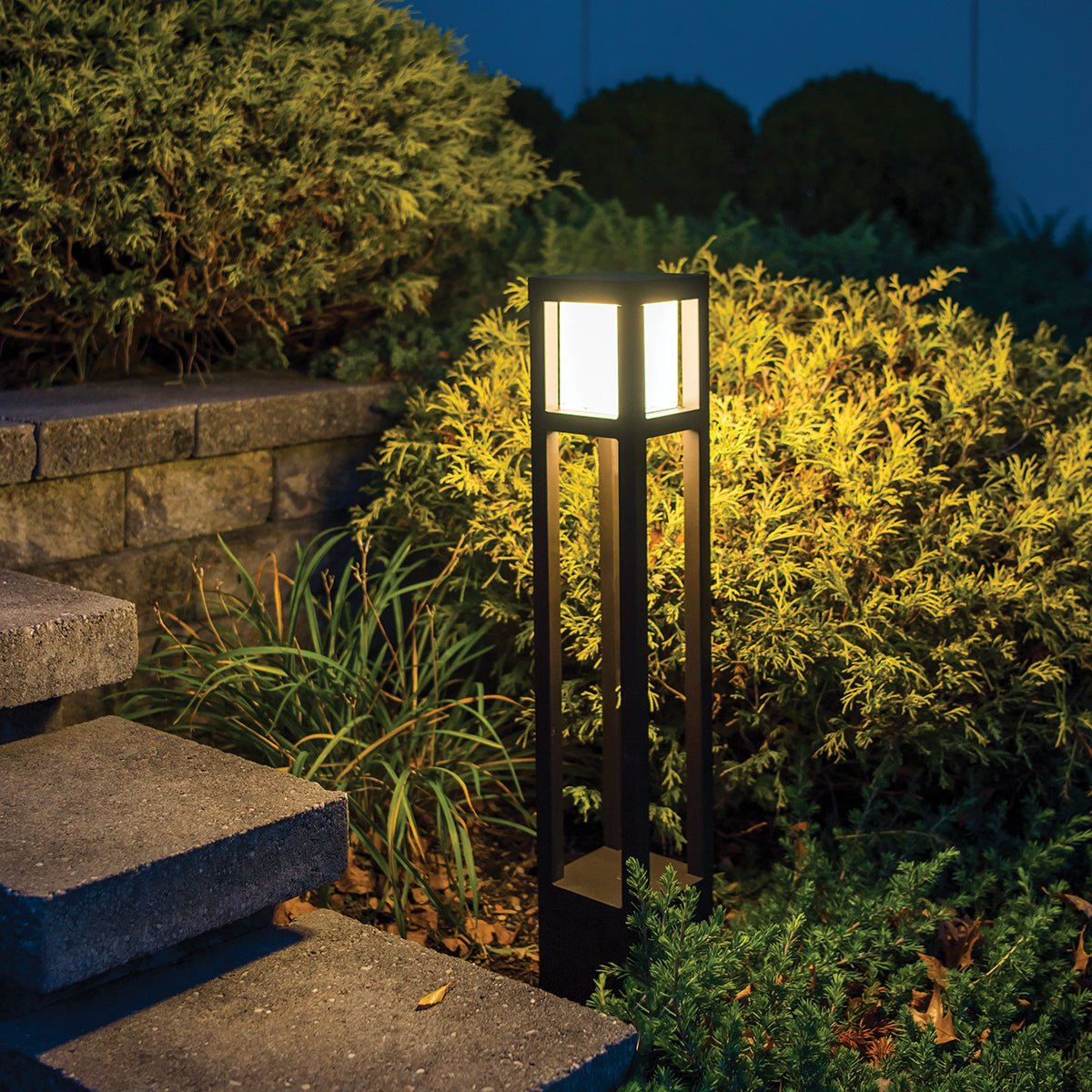 WAC-6621-30BZWAC 6621 5.5W Tower LED 12V Bollard