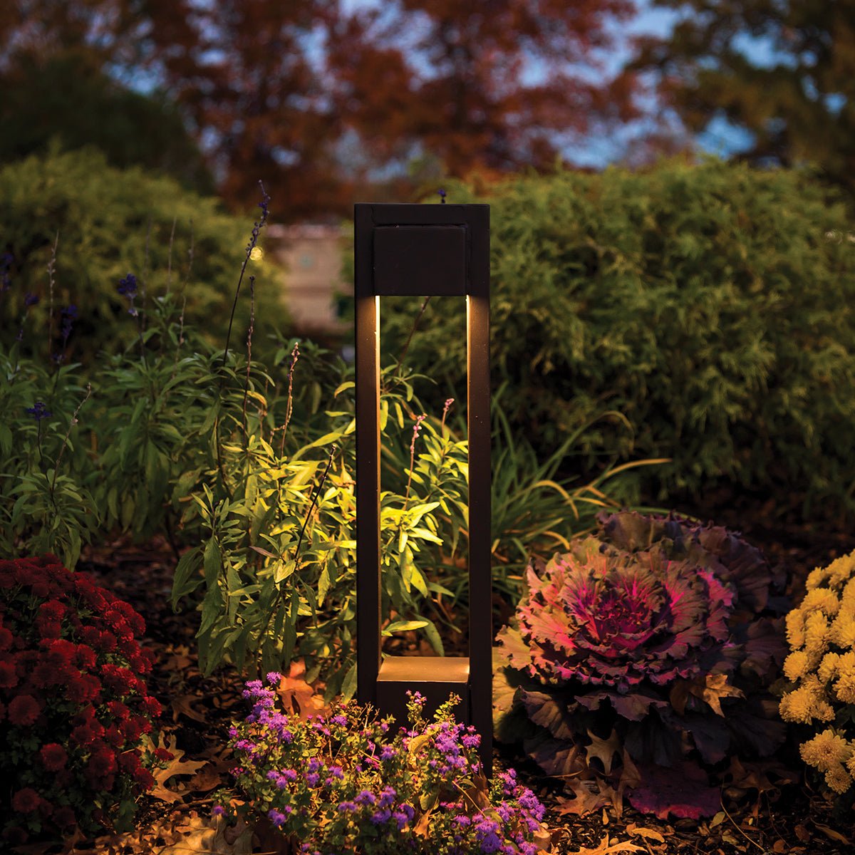 WAC-6642-30BZWAC 6642 12.5W Archetype LED 120V Bollard